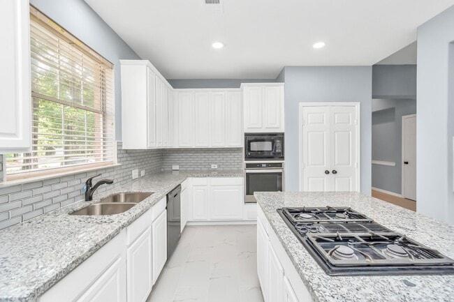 Building Photo - 19 Long Springs Pl