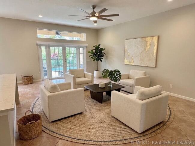 Photo - 1618 Royal Grove Way