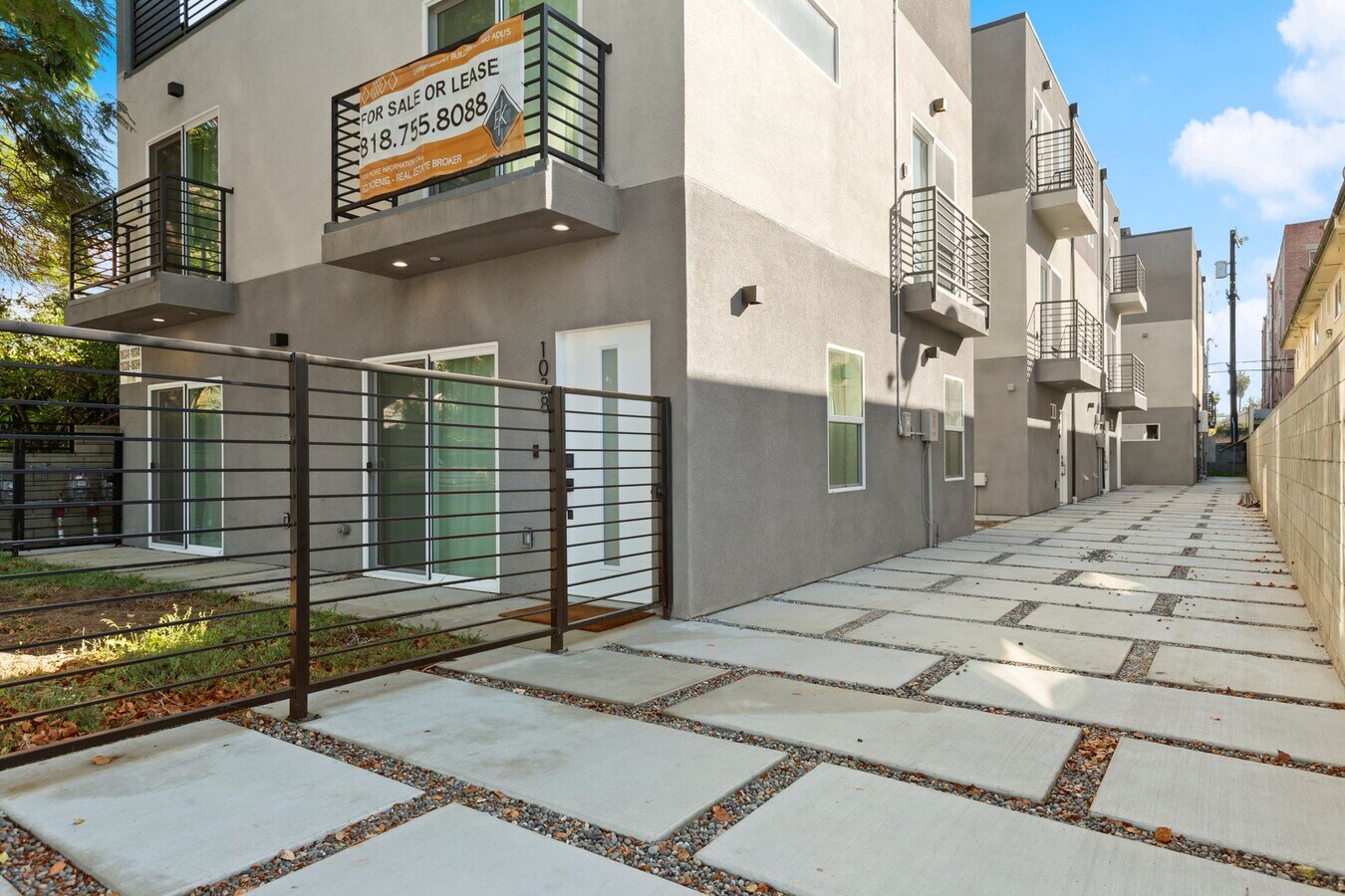 Photo - 1034 N Oxford