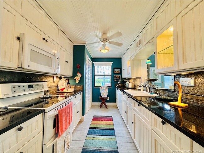 Photo - 10044 S Ocean Dr Unit 102