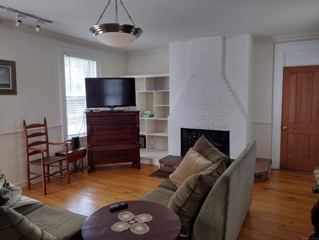 Photo - 252 N Water St Unit F
