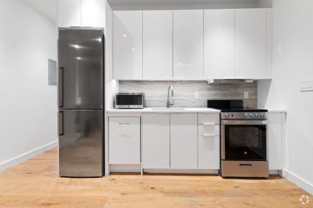 Building Photo - 3 bedroom in New York NY 10011 Unit 5W Rental