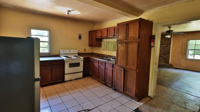 Photo - 127 Barbara Ave
