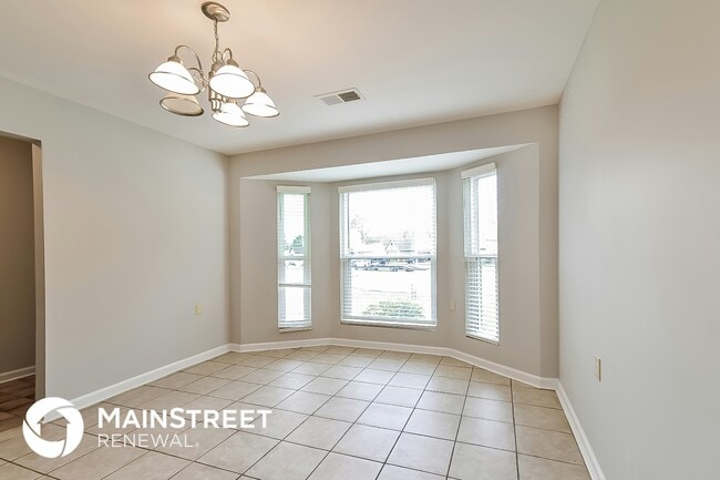 Photo - 3890 Birchshade Cove