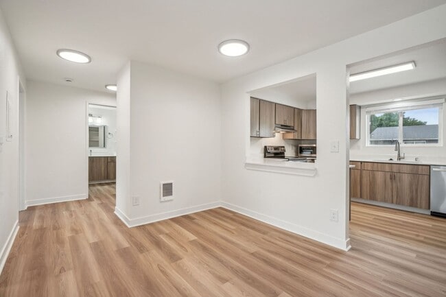 Photo - The Arch - Apartments & Townhomes