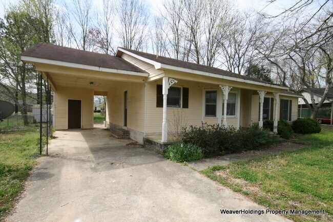 Photo - 1503 Cobblestone Cir SE Casa