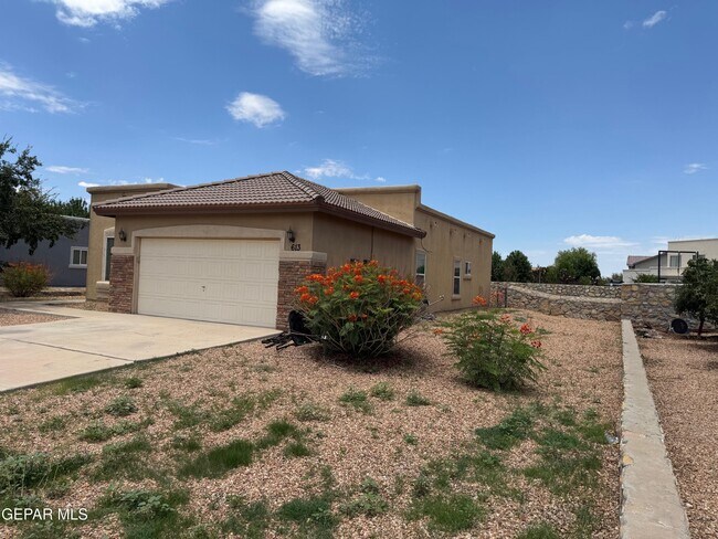 Photo - 613 Valley Plum Ave House