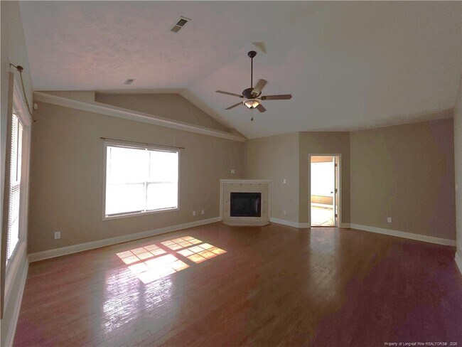 Photo - 5924 McDonald Rd