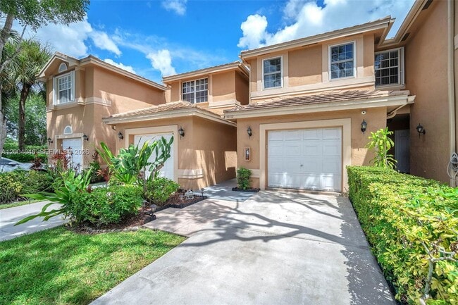 Photo - 10112 Royal Palm Blvd