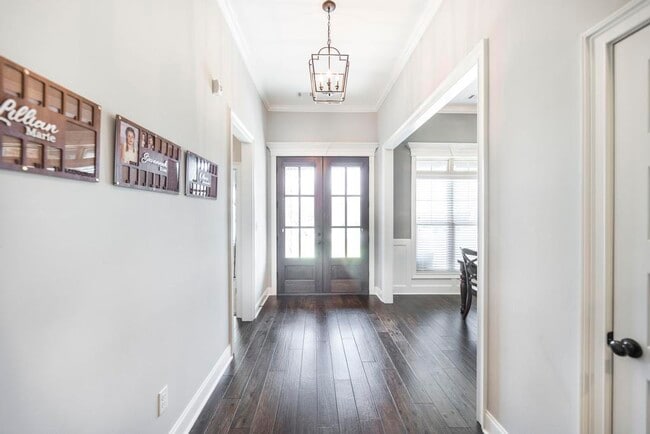 Photo - 305 Pine Trace Ln