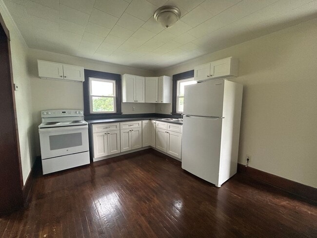 563 Barkeyville Rd