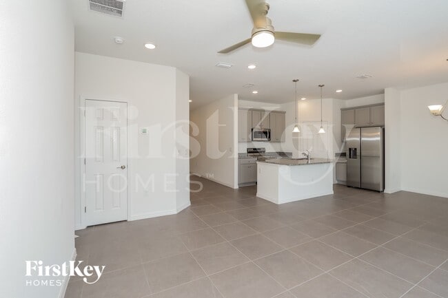 Photo - 303 Corbel Ln