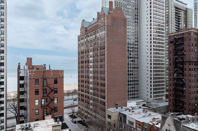 Primary - 1120 N Lake Shore Dr Apartments