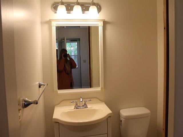 Photo - 1823 Russell Rd
