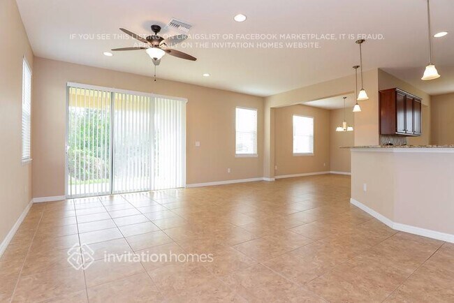 Photo - 9033 32nd Ct E