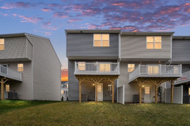 Photo - 7263 Congressional Cir