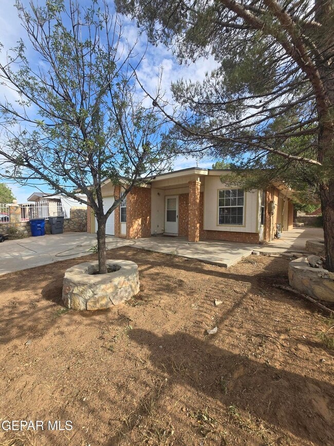Building Photo - 6230 Arch Bridge Dr Rental