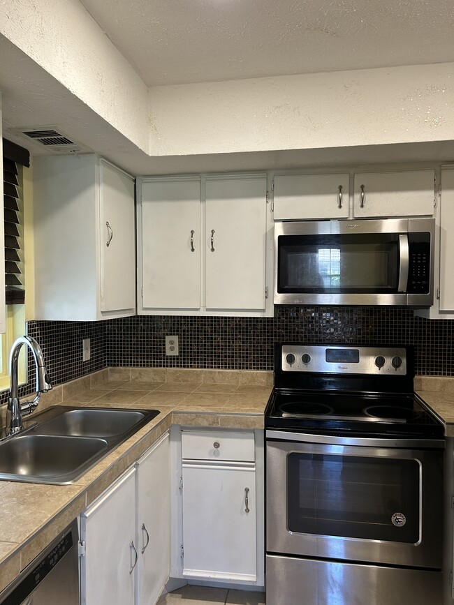 Photo - 1562 SE Royal Green Cir Unit T204