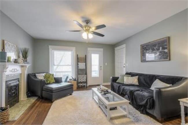 Photo - 2541 Cherry St