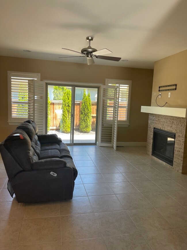 Photo - 1355 Cedar Creek Cir