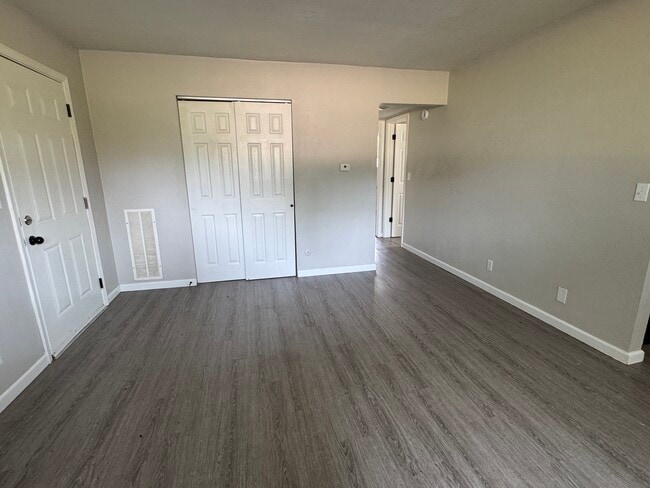 Photo - 3240 Heatherton Dr