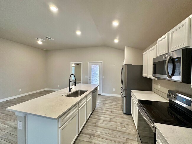 Photo - 3/2/2 in Frenship ISD! Upland Crossing!