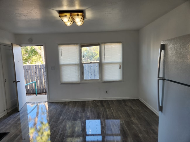 Building Photo - 515 3rd St Rental