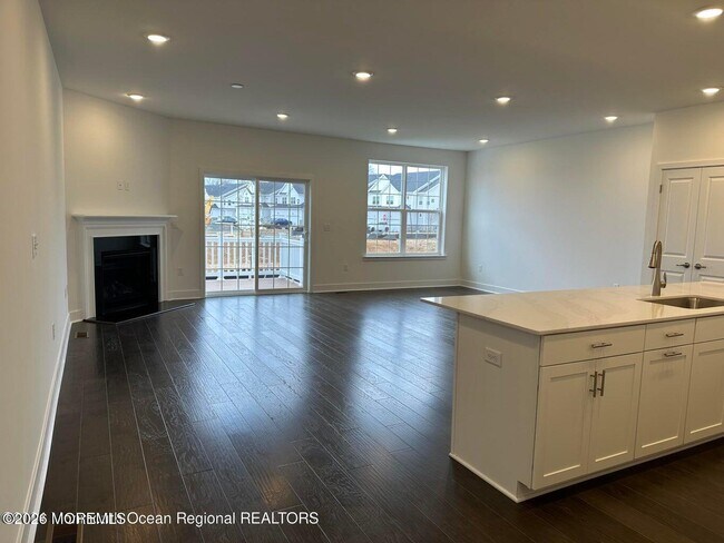 Photo - 1705 Wrangler Ave