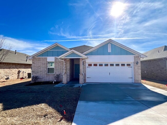 Photo - 4 Bedroom 2 Bathroom 2 Car Garage Home in Oakdale School District