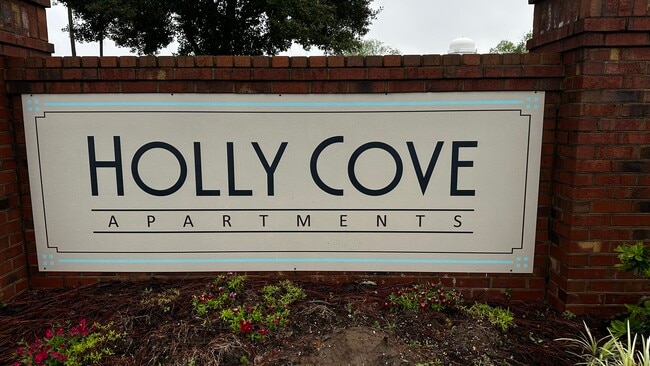Photo - Holly Cove Apartments