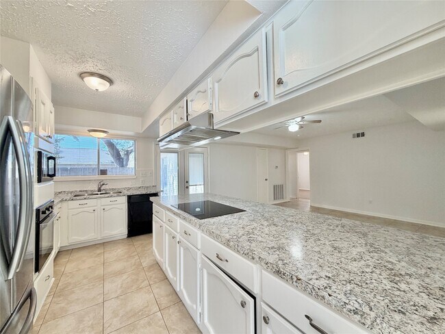 Photo - 2507 Coopers Post Ln