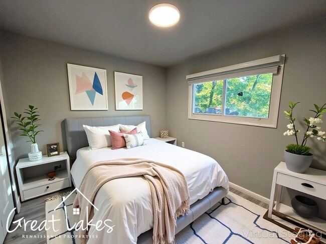 Photo - Beautiful 2 Bedroom 1 Bathroom now available for rent