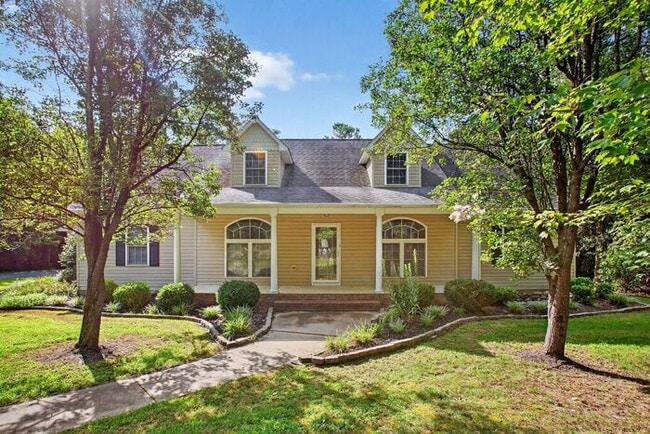 Photo - 19281 King James Pkwy House