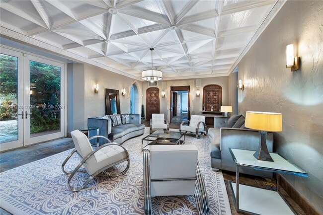 Photo - 4745 Pine Tree Dr