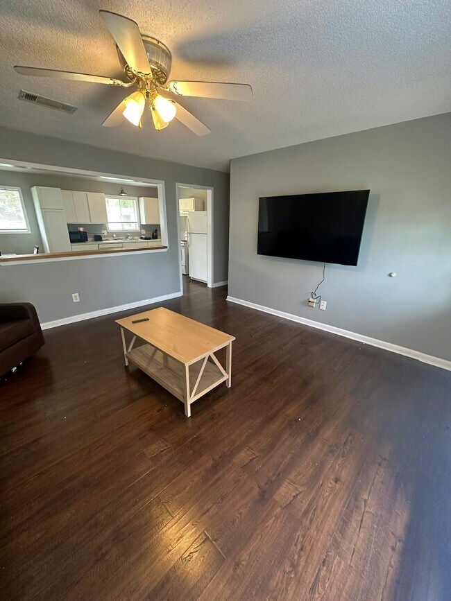 Photo - 2222 N Rose Park Ave