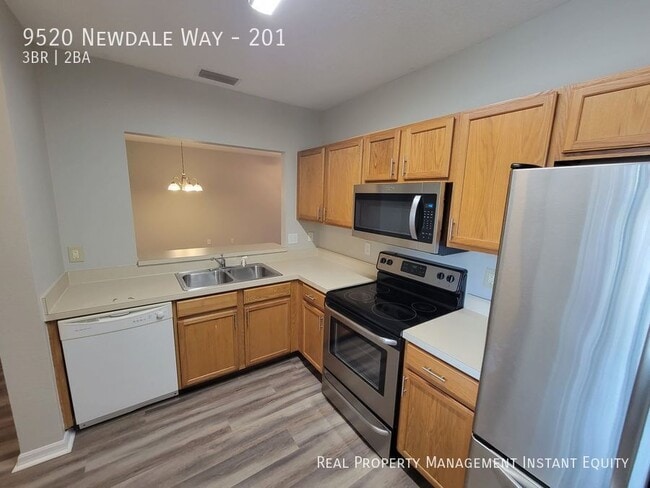 Photo - 9520 Newdale Way Unit 201