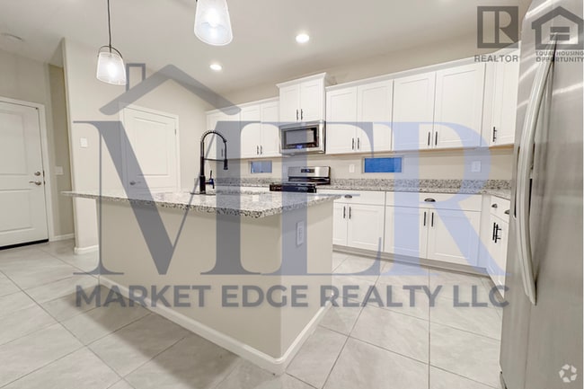 Building Photo - 4Bed/3Bath Home at I10/Wilmot Rd! $199 MOV...