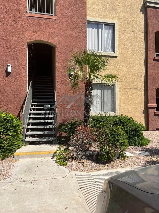 Building Photo - 5401 E Van Buren St Unit 3095