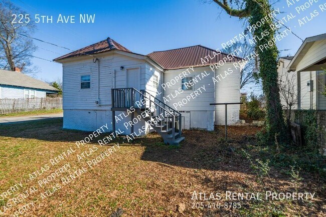 Photo - 225 5th Ave NW