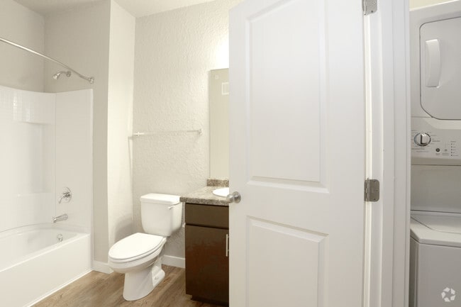 Studio Overlook - Bathroom