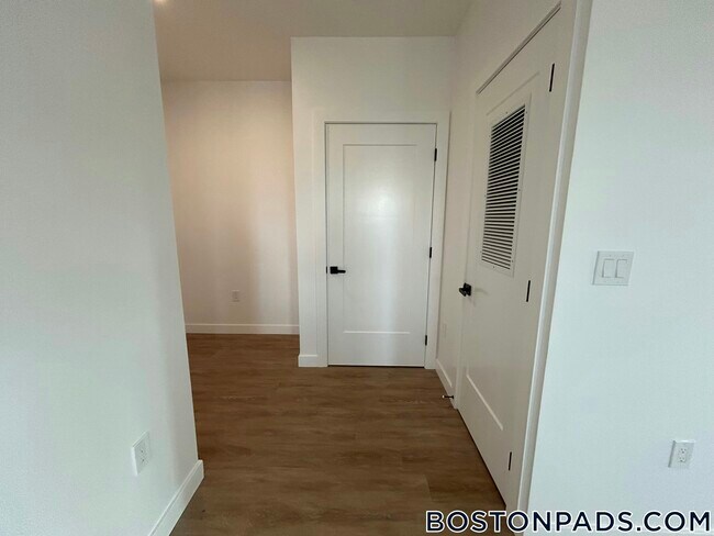 Photo - 199 Gardner St Unit 415