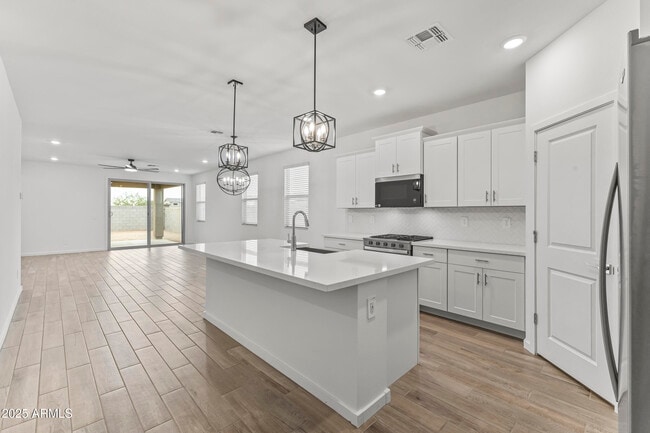 Photo - 15849 W Gray Fox Trl