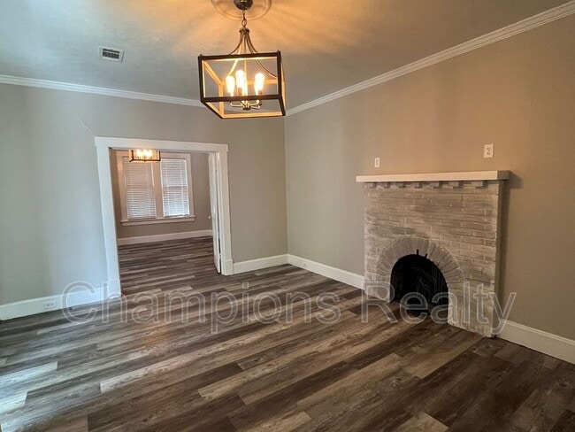 Photo - 2509 Schaul St