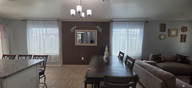 Photo - 624 S Vaughn Ave