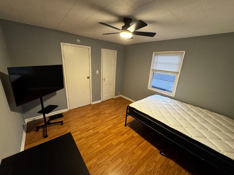 Photo - 2722 Shelby St