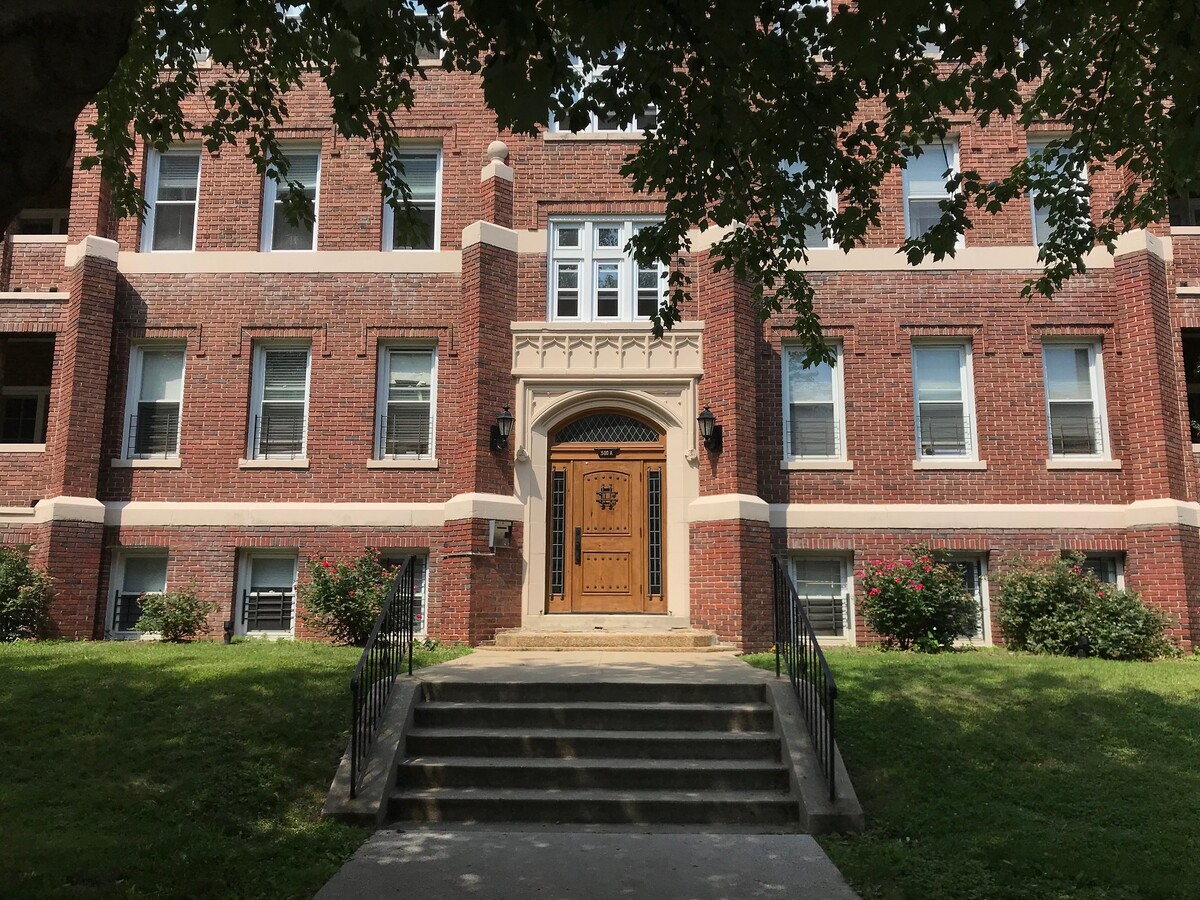 Guilford Hall Apartments - Guilford Hall Apartments