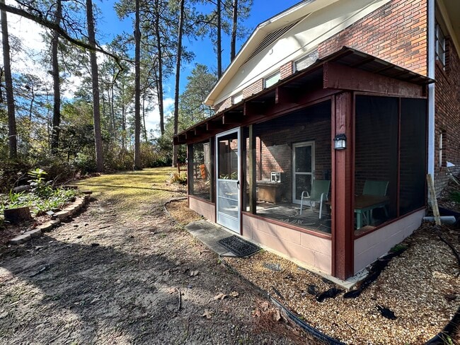 Photo - 923 Abbiegail Dr