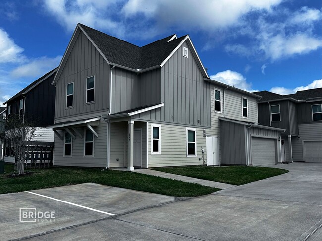 Building Photo - ADDISON