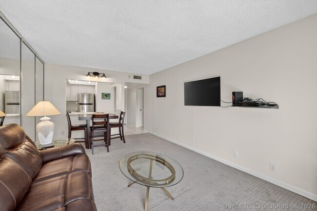 Photo - 1000 River Reach Dr Unit 406