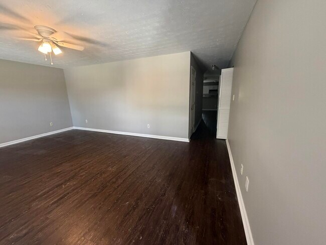 Photo - 205 Joey Way Unit B